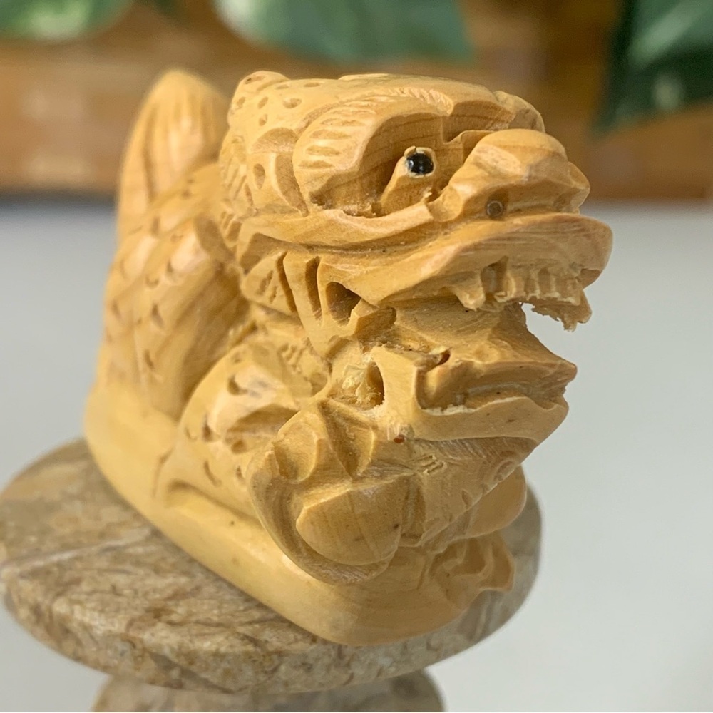 Japanese Netsuke Dragon Snake Beast Boxwood Carving Hand Carved Wood Animal 3.5" - Picture 5 of 16
